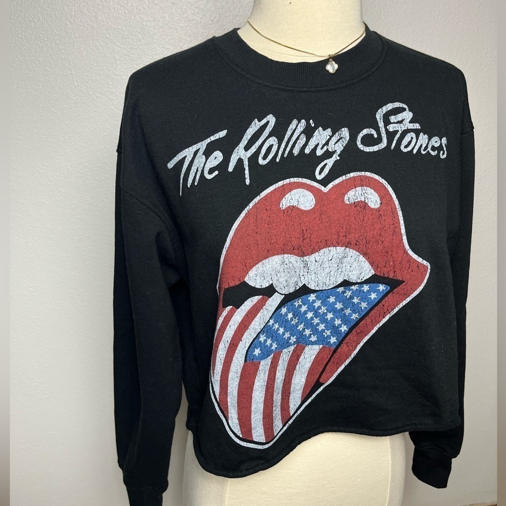 He Rolling Stones cropped sweatshirt size medium black